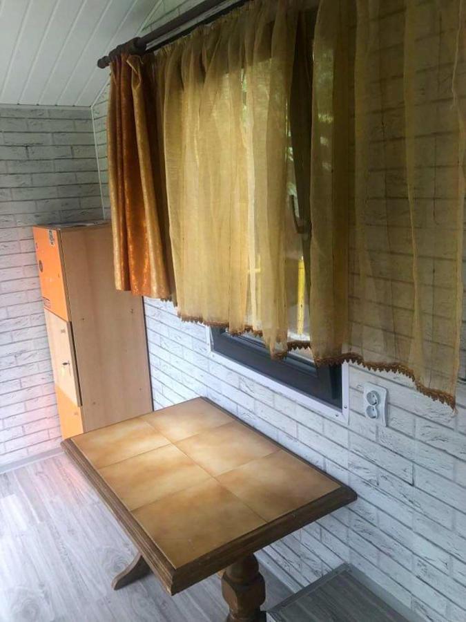 קאמפולונג מולדובנסק Tiny Houses In The Garden מראה חיצוני תמונה